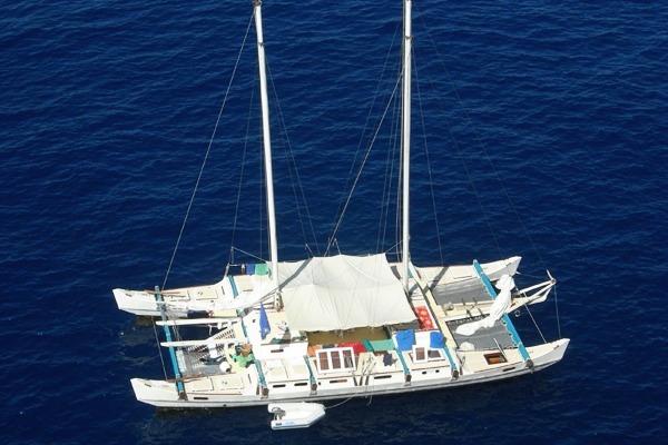 Vacanza in catamarano: motivi e consigli per passare una splendida estate