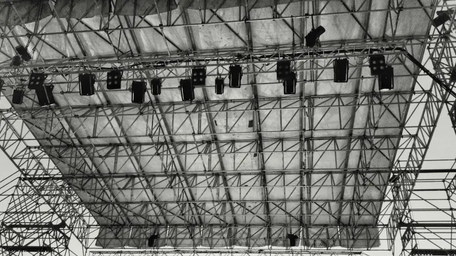 Il concerto perfetto: perché affidarsi a un'agenzia di booking cantanti per la tua prossima occasione