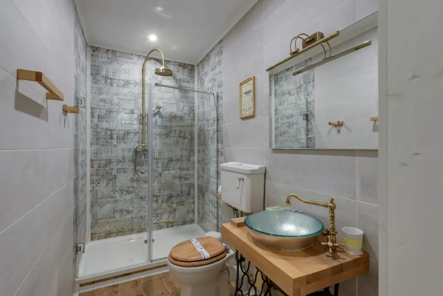 Bagno funzionale moderno: progettazione e soluzioni