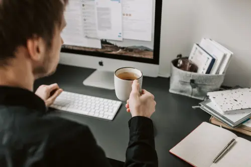 Come organizzare lo spazio di lavoro in casa