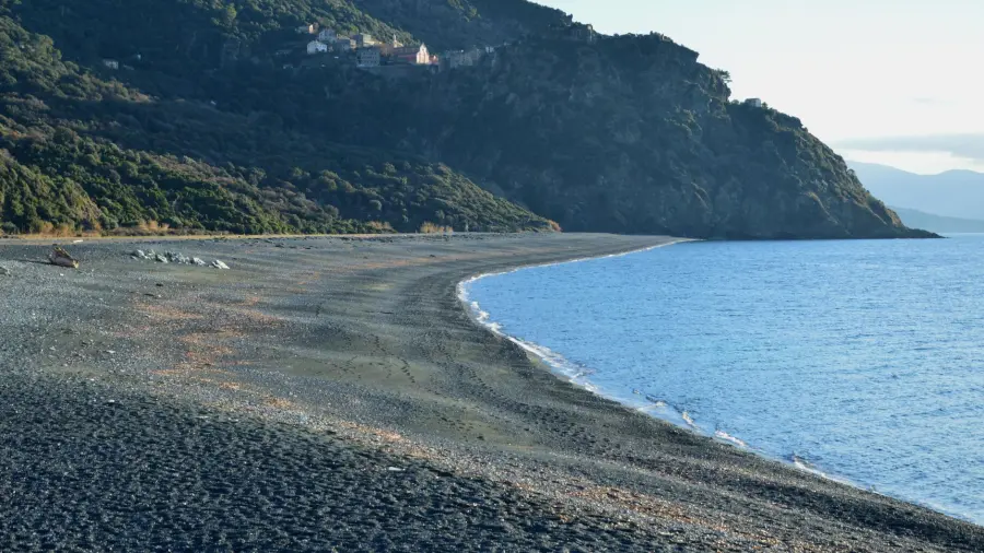 Spiaggia Nera di Maratea: dove si trova e come arrivarci