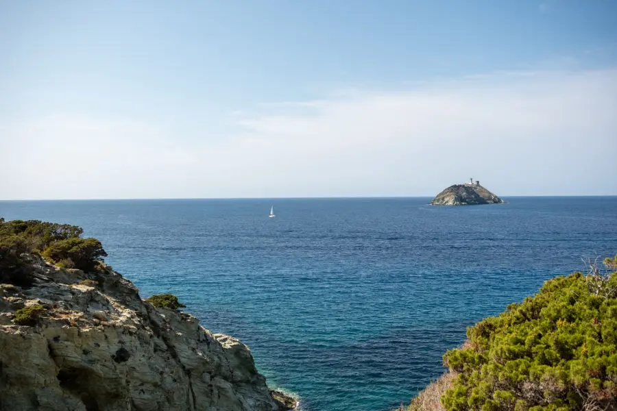 Isola d'Elba fuori stagione: guida pratica 2026